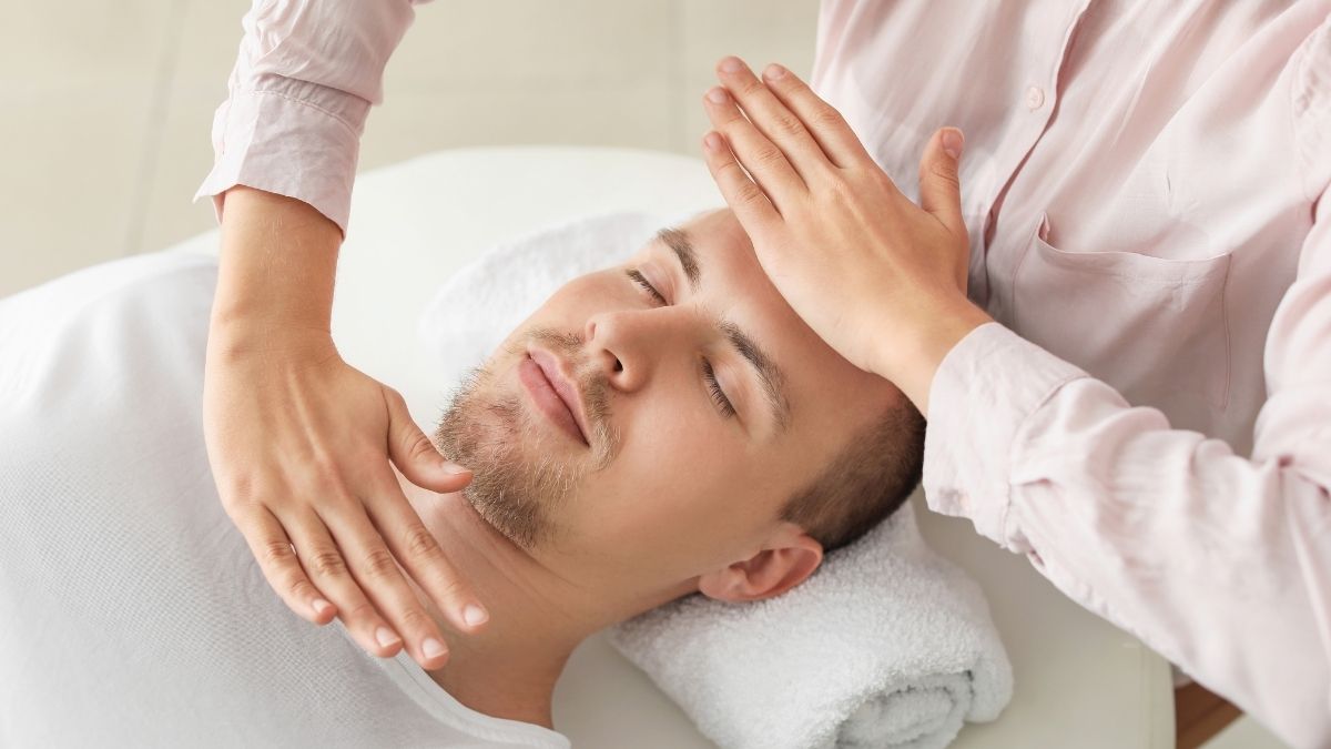Reiki Energiearbeit – Ankommen in Ruhe und Praesenz